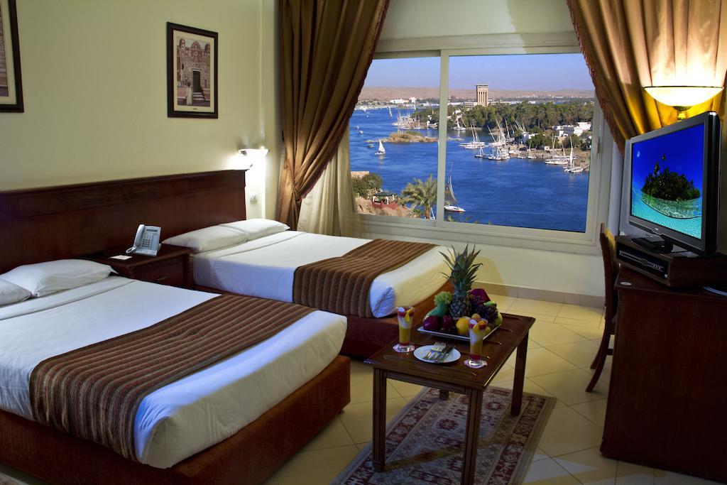 Tolip Aswan Hotel Exteriör bild