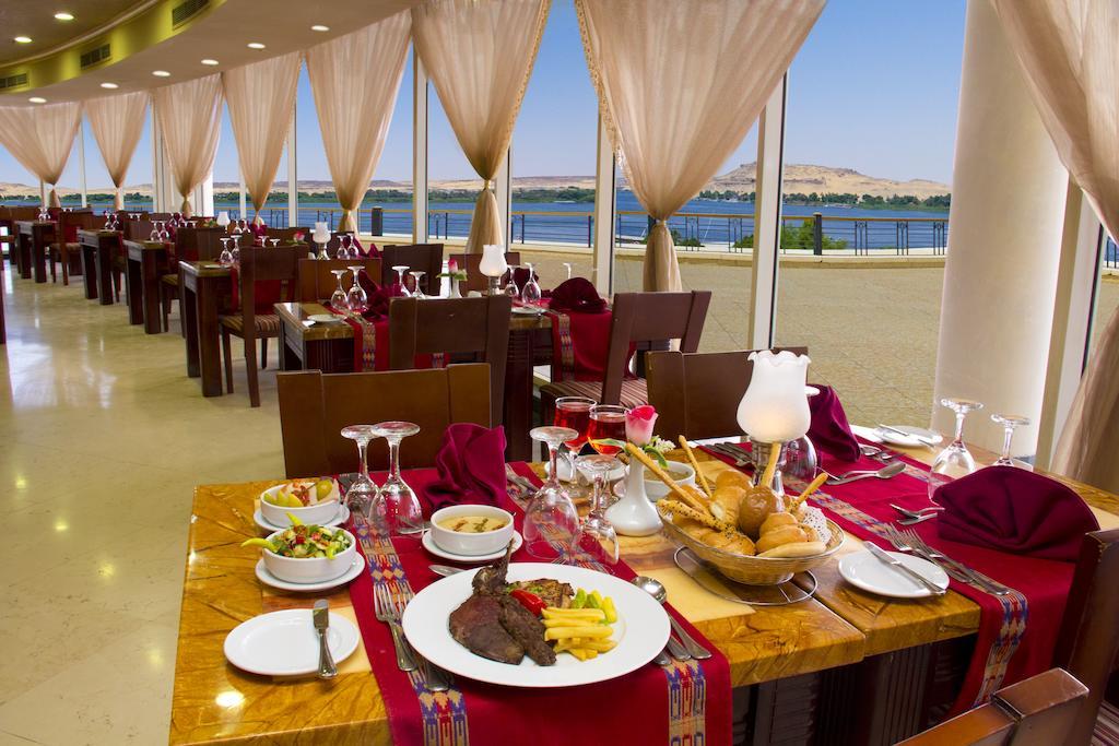 Tolip Aswan Hotel Exteriör bild